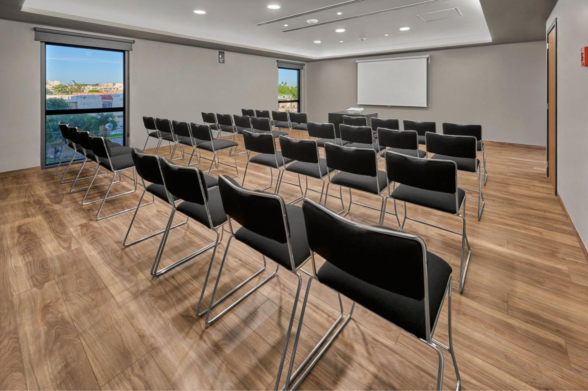 City Express Plus By Marriott Tampico Exterior foto